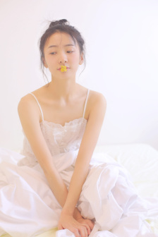 吻你时春色很甜